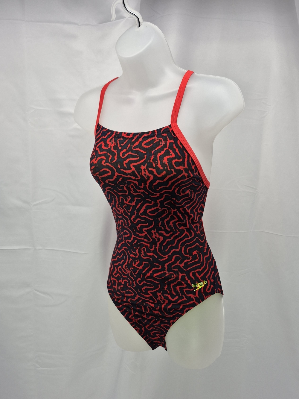 NWOT Speedo Women's Race Maze Super Proback One-Piece Swimsuit 10/36 Swim Beach